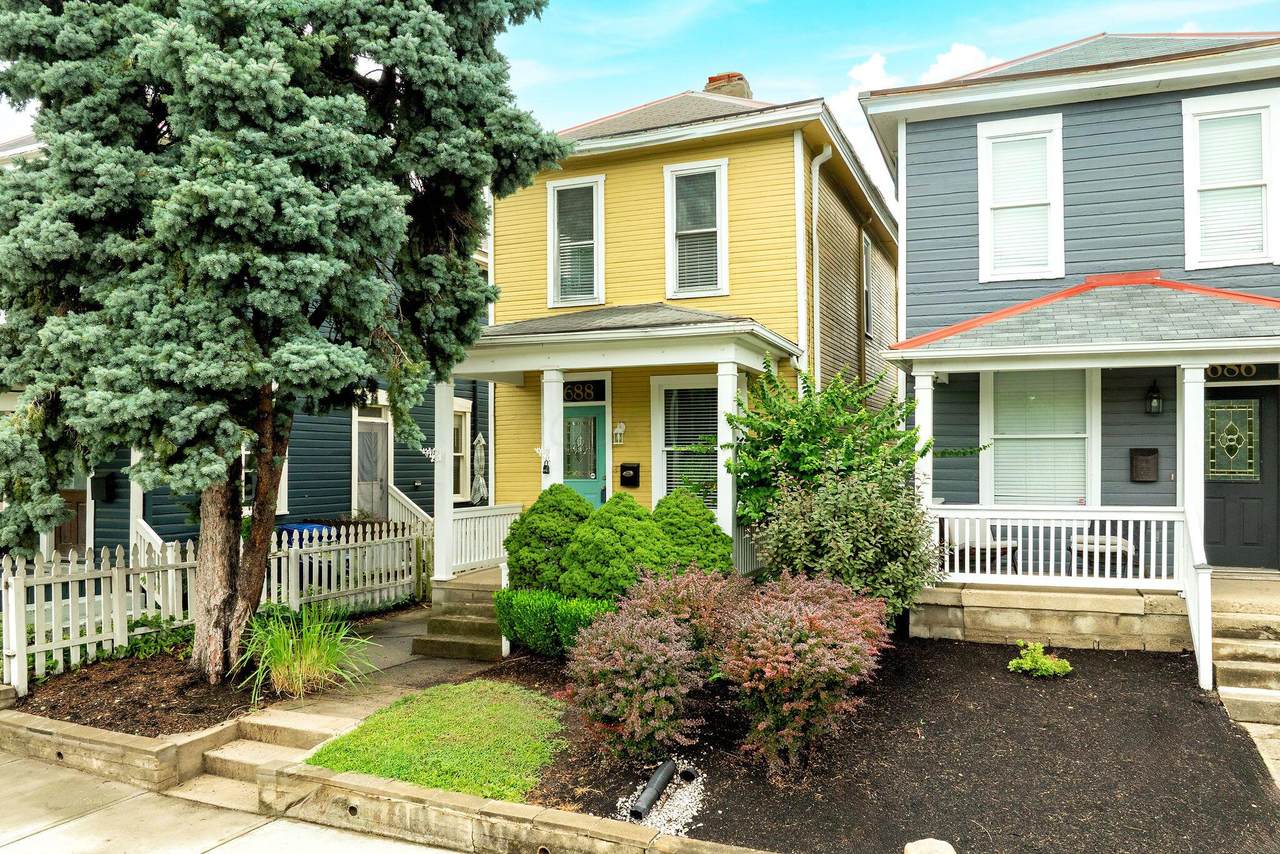 688 Hamlet Street - Photo 1