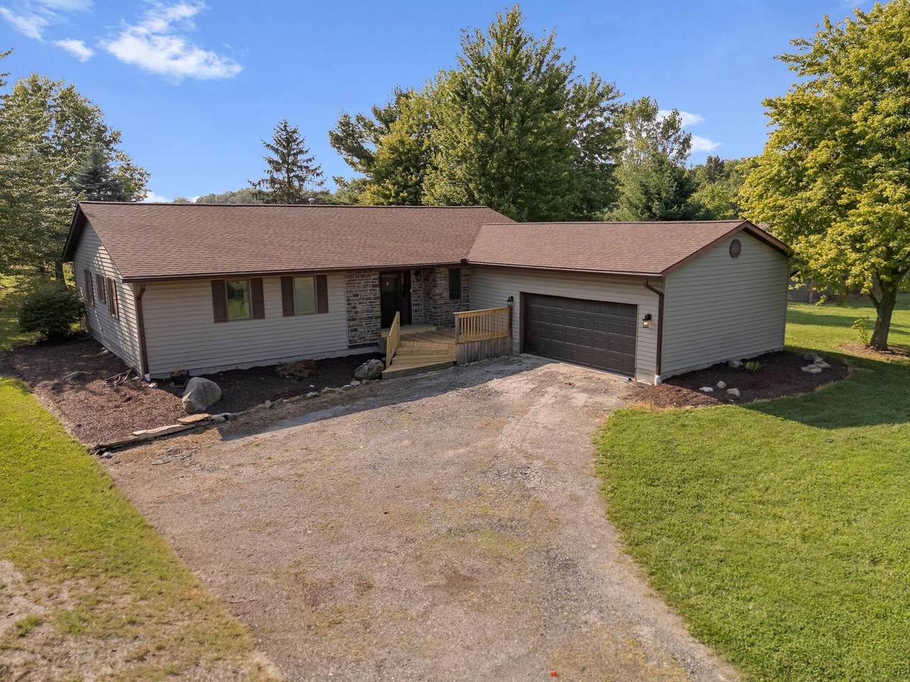 4981 Benzler Road - Photo 1