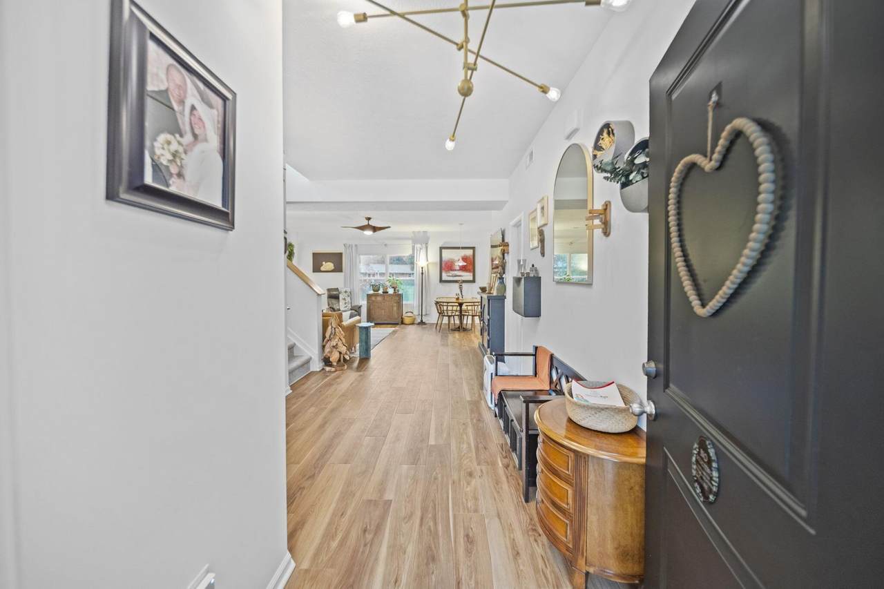 322 Juhl Court - Photo 1