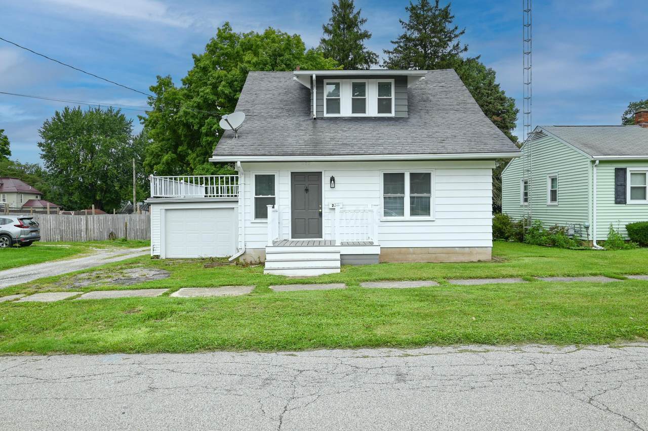 222 Summit Street - Photo 1