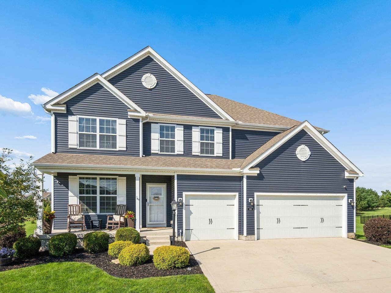 824 Forest Edge Court - Photo 1