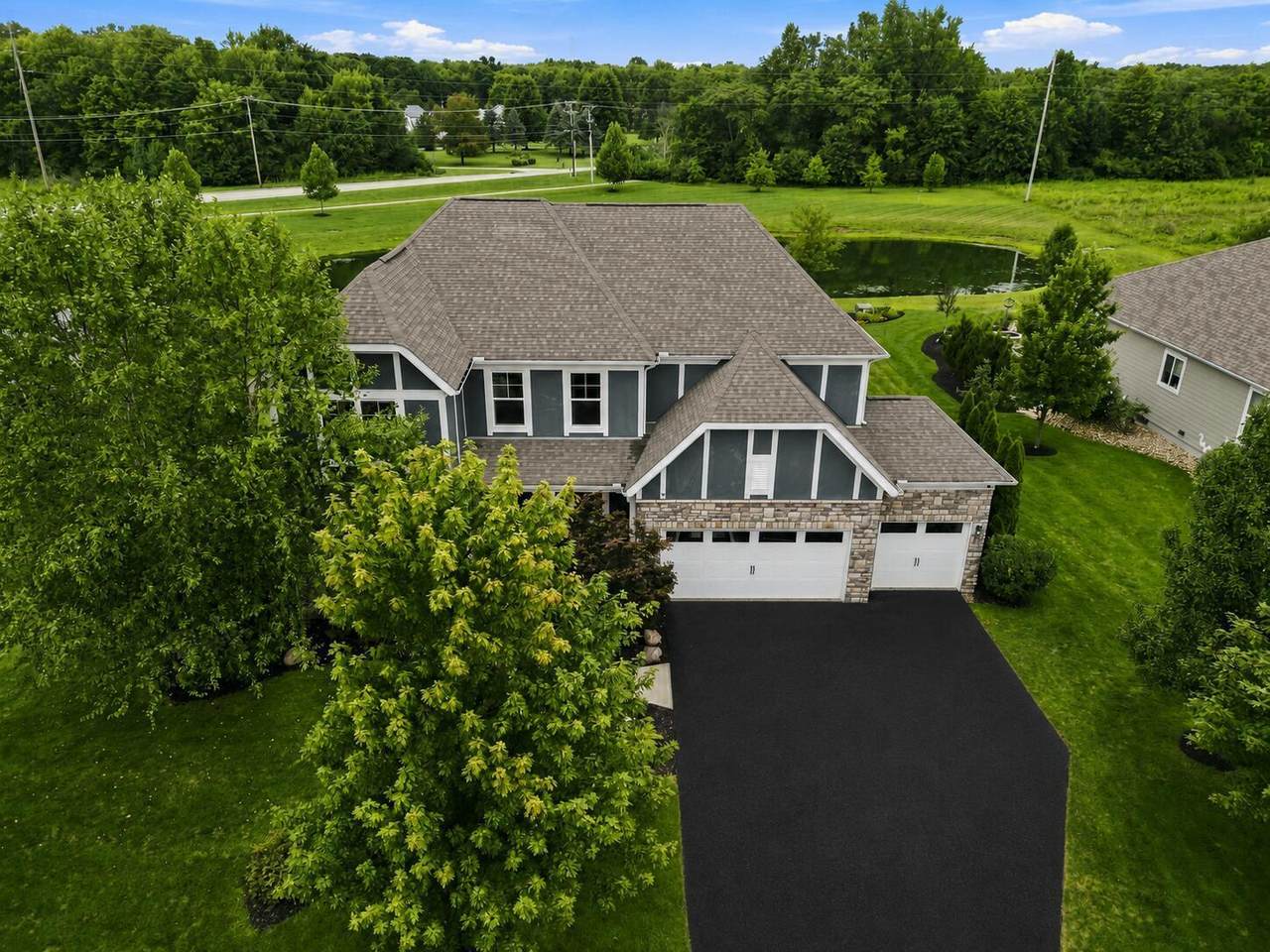 6117 Brookview Manor Drive - Photo 1