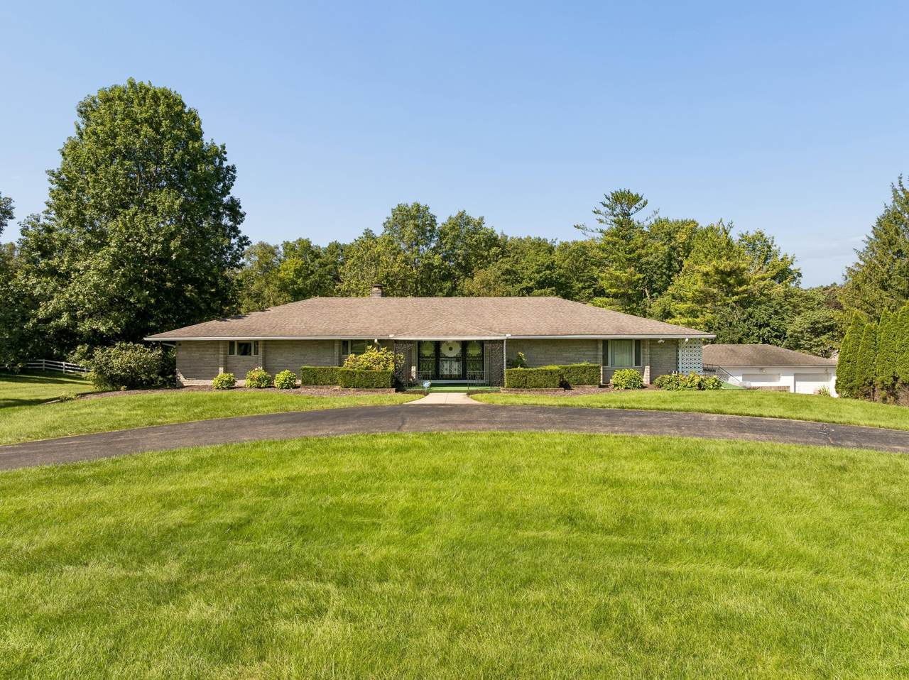 121 Hubbard Road - Photo 1
