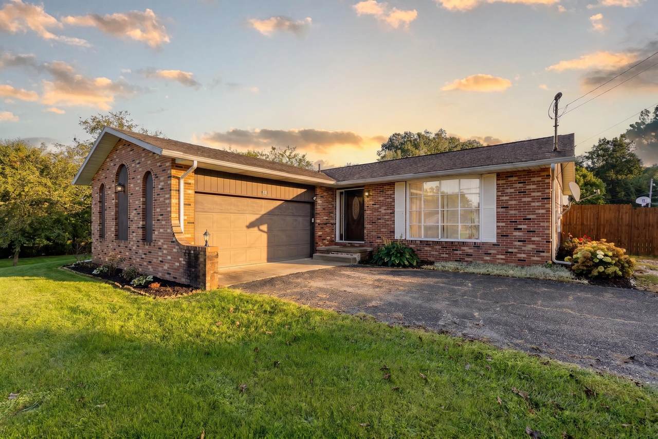 708 Youngs Terrace - Photo 1