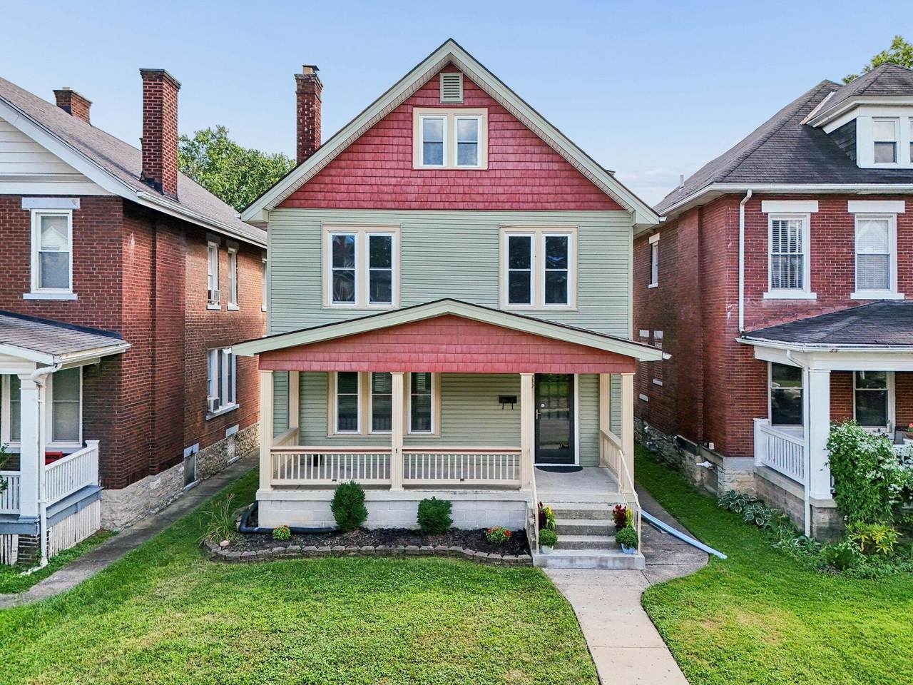 1639 Granville Street - Photo 1
