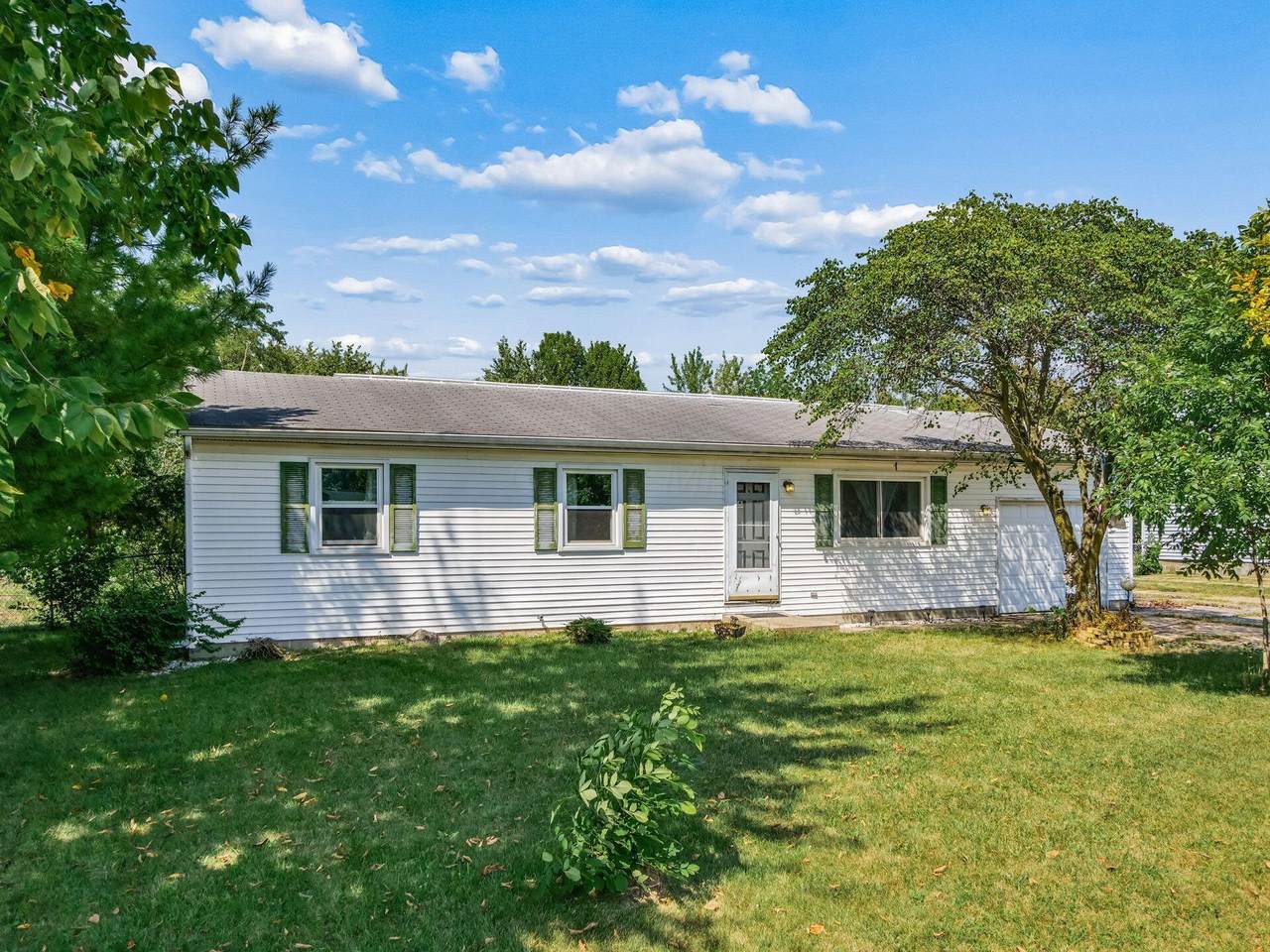 14148 Sycamore Drive - Photo 1