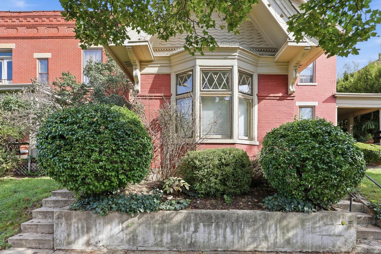 74 1st Avenue - Photo 1