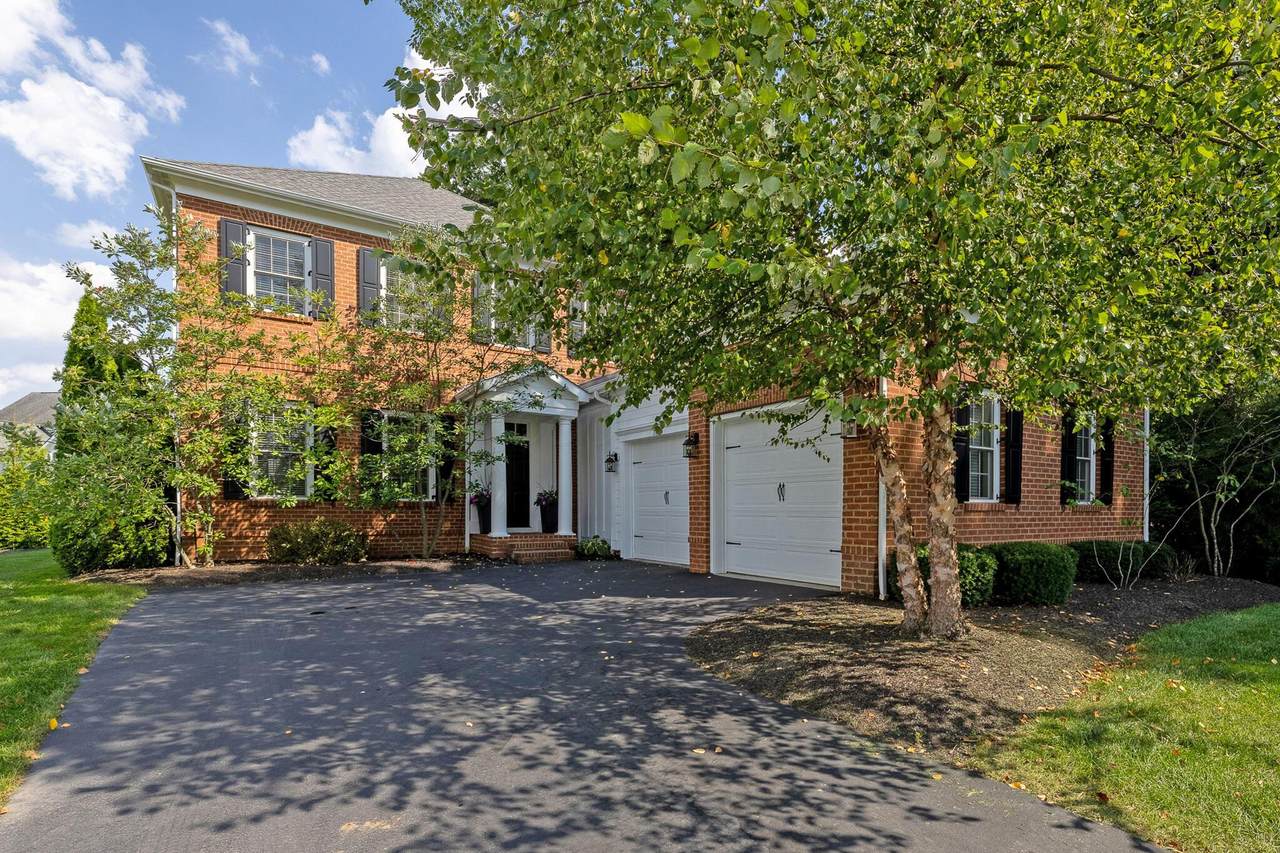 7800 Straits Lane - Photo 1