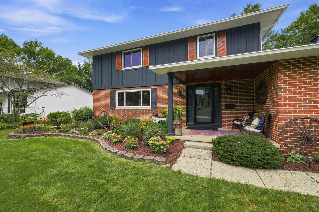 711 Olde Orchard Court - Photo 1