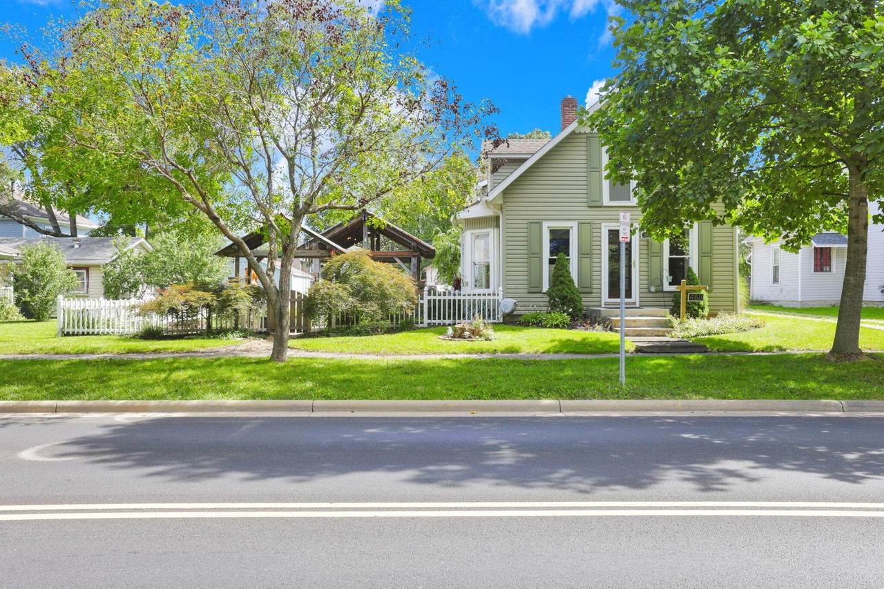 488 Main Street - Photo 1
