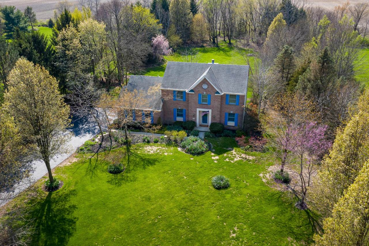 5237 Cosgray Road - Photo 1