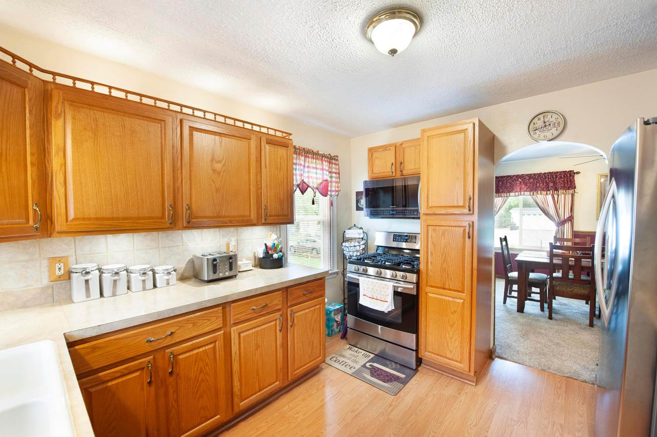 134 Lilac Lane - Photo 1