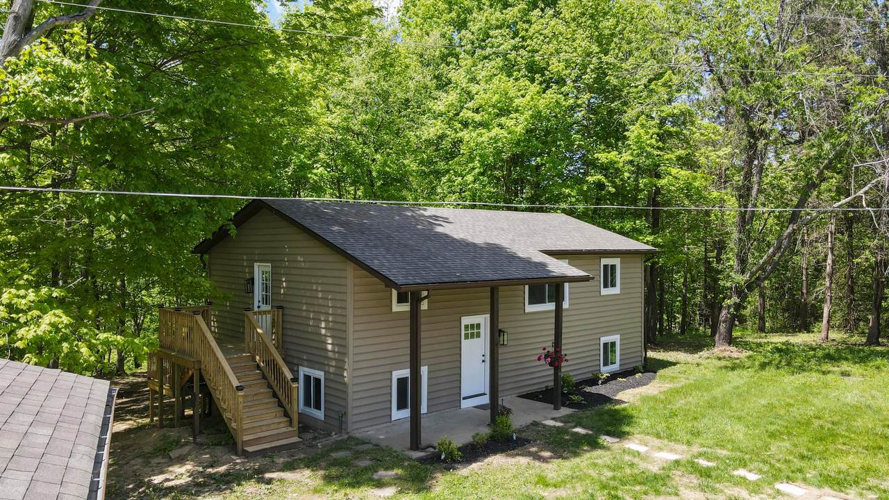 9395 Slough Road - Photo 1