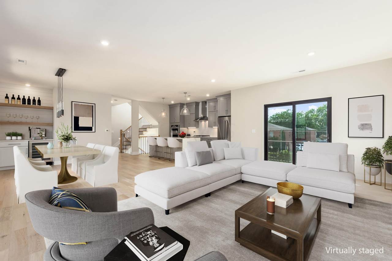 422 Jackson Street - Photo 1