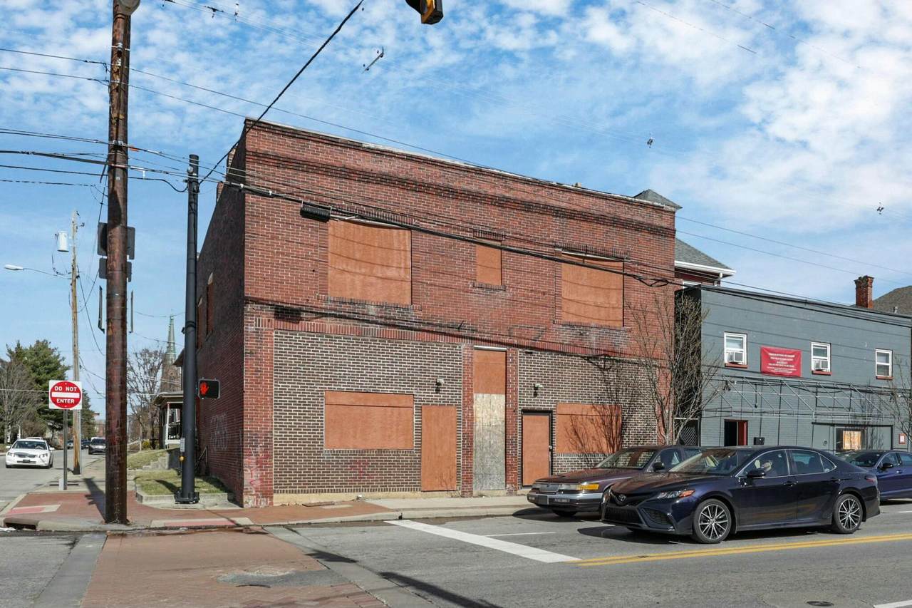 994-996 Livingston Avenue - Photo 1