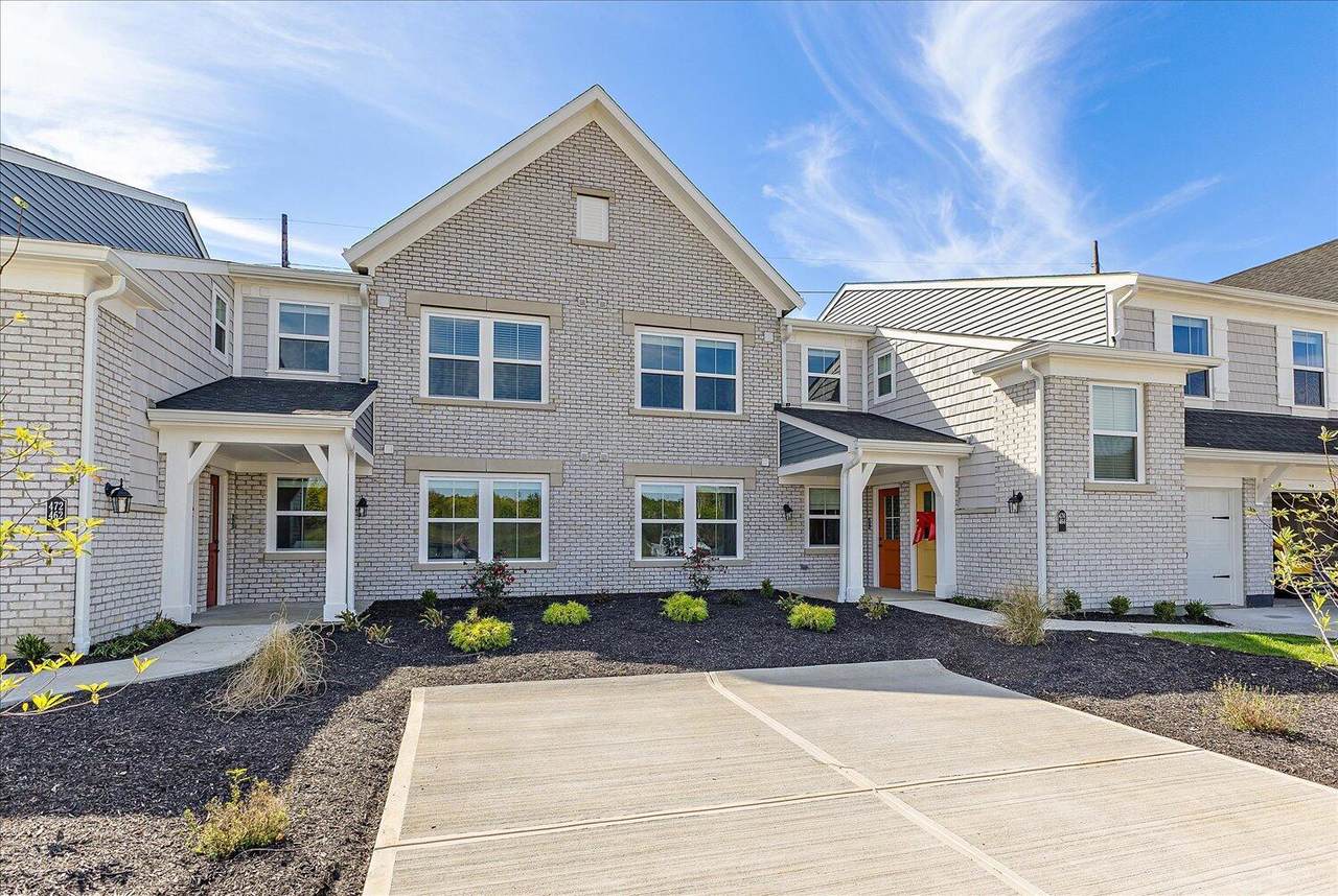 464-755-203 Glenhaven Way - Photo 1