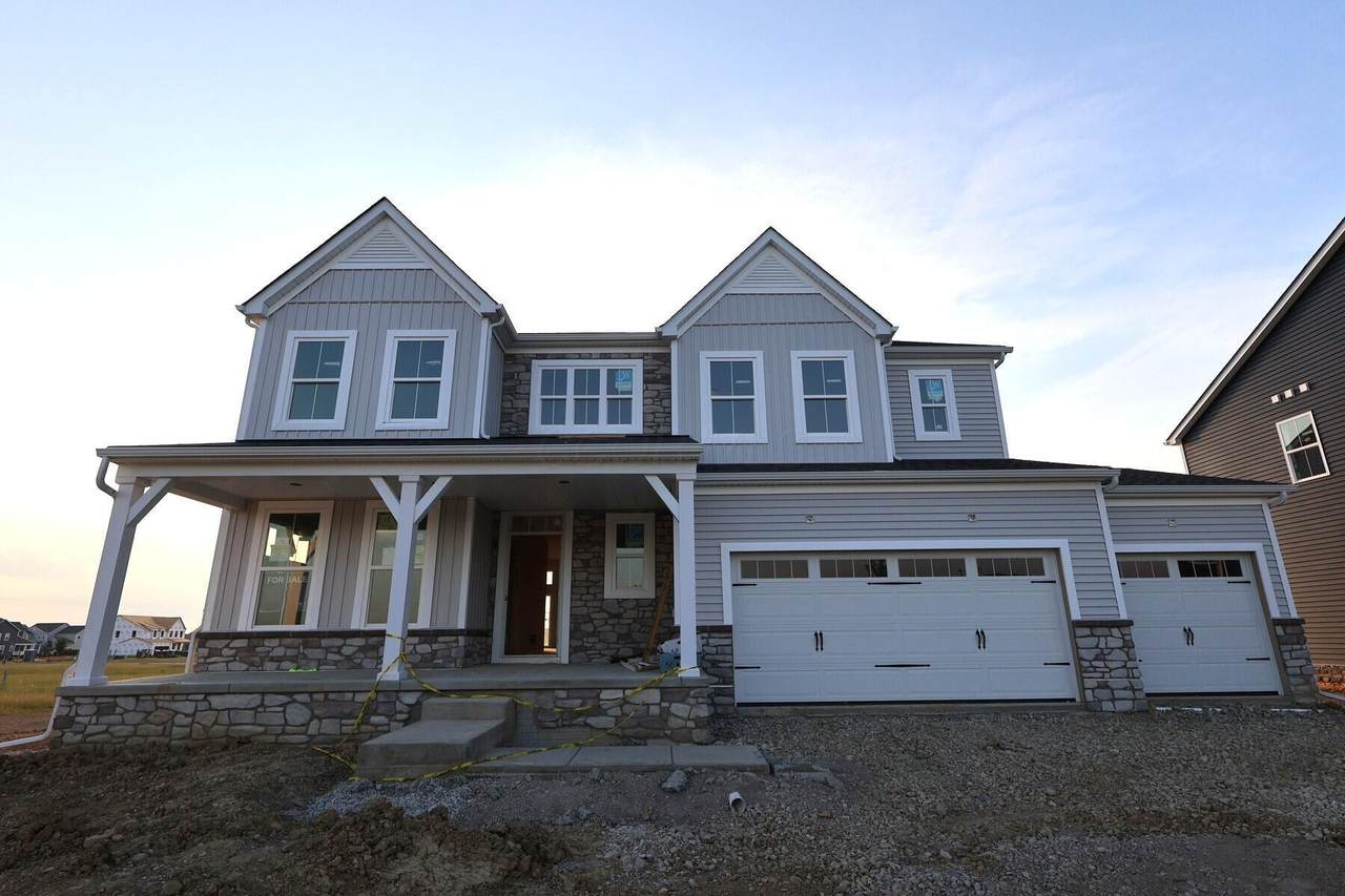 7286 Applewood Drive - Photo 1