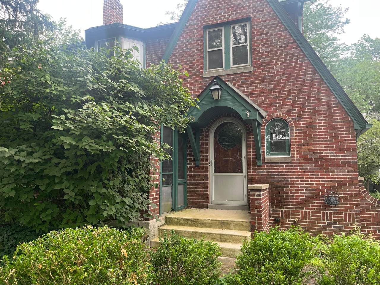 979 Cassingham Road - Photo 1