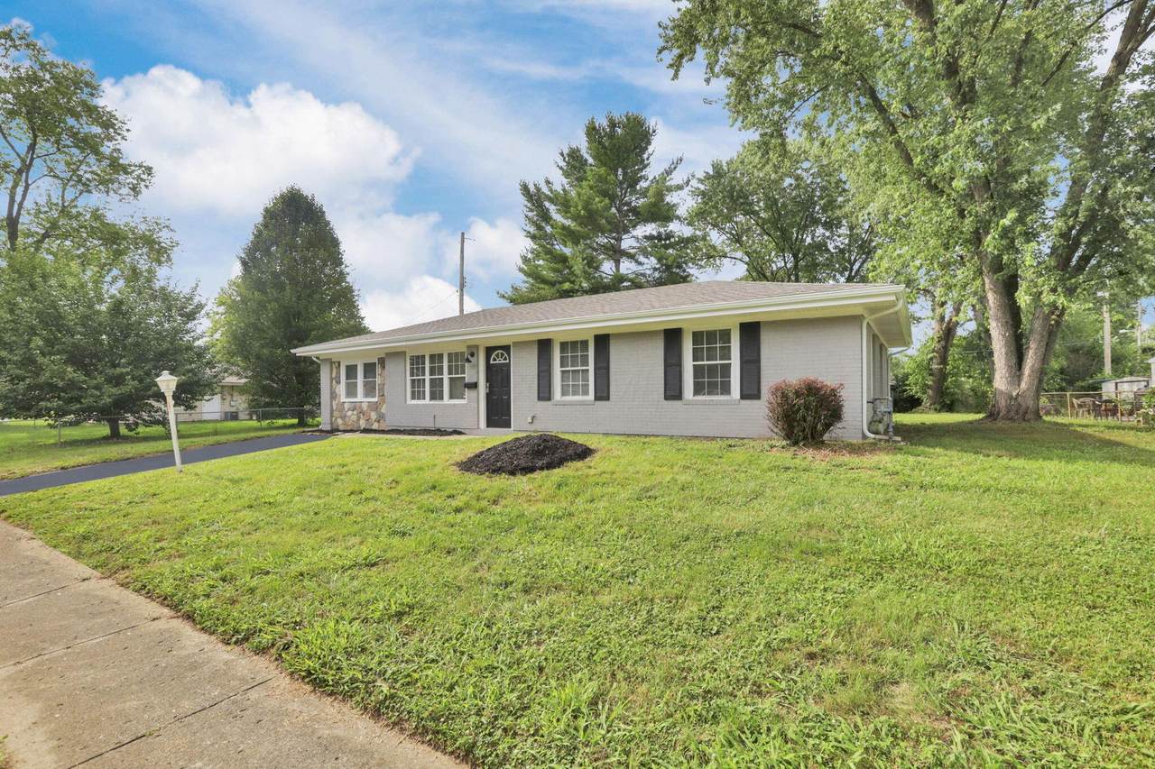 5138 Burdett Drive - Photo 1