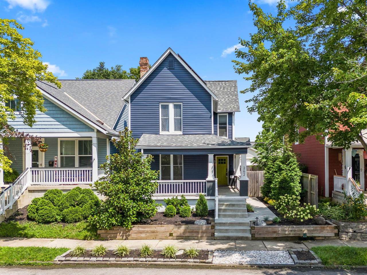 262 21st Street - Photo 1