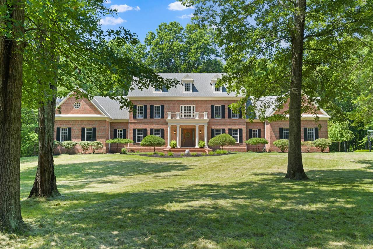 5455 Plantation Road - Photo 1