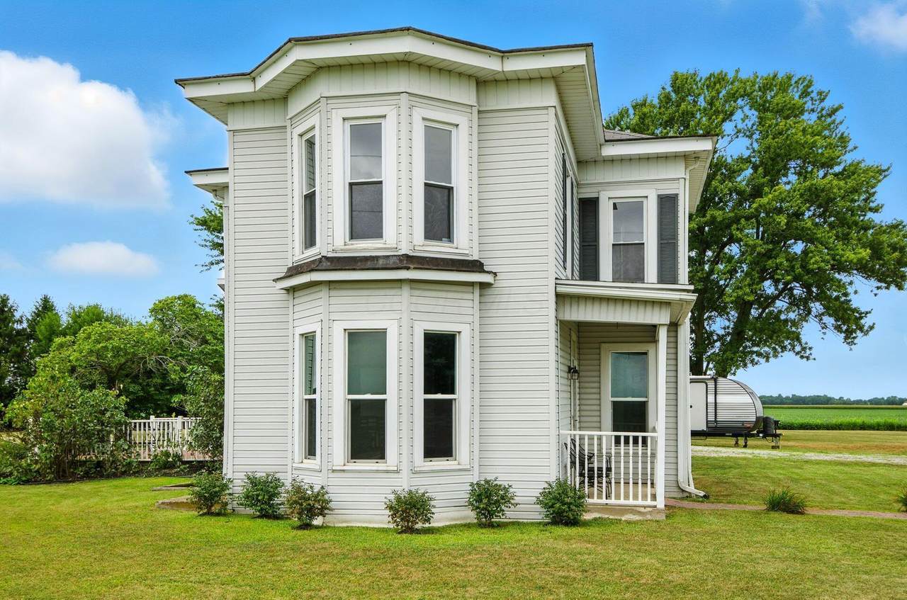 8374 Hoskins Road - Photo 1