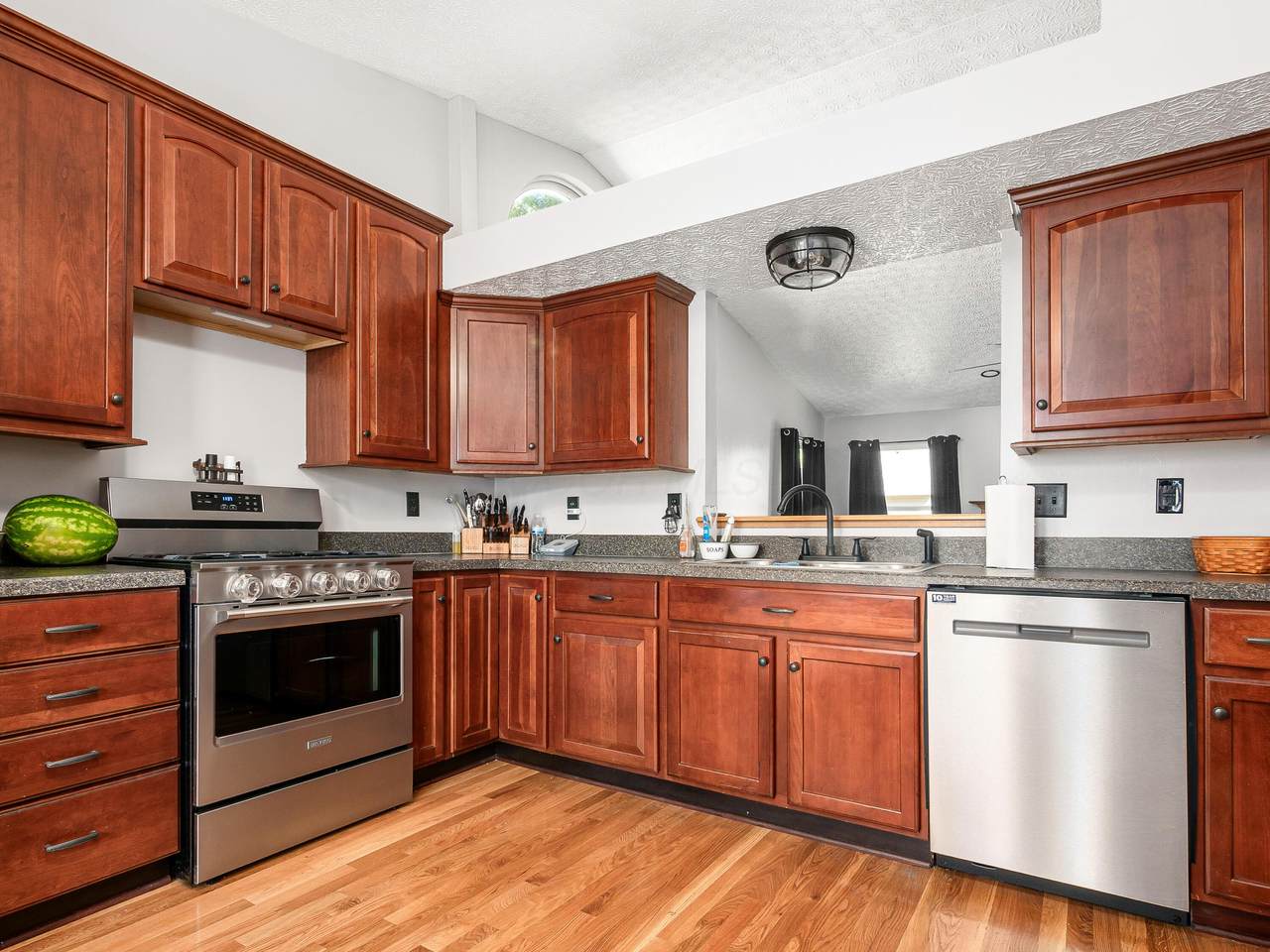 1510 Halfhill Way - Photo 1