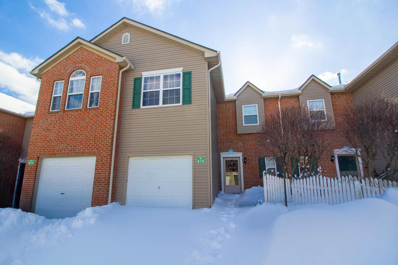 810 Mystic Pointe Drive - Photo 1