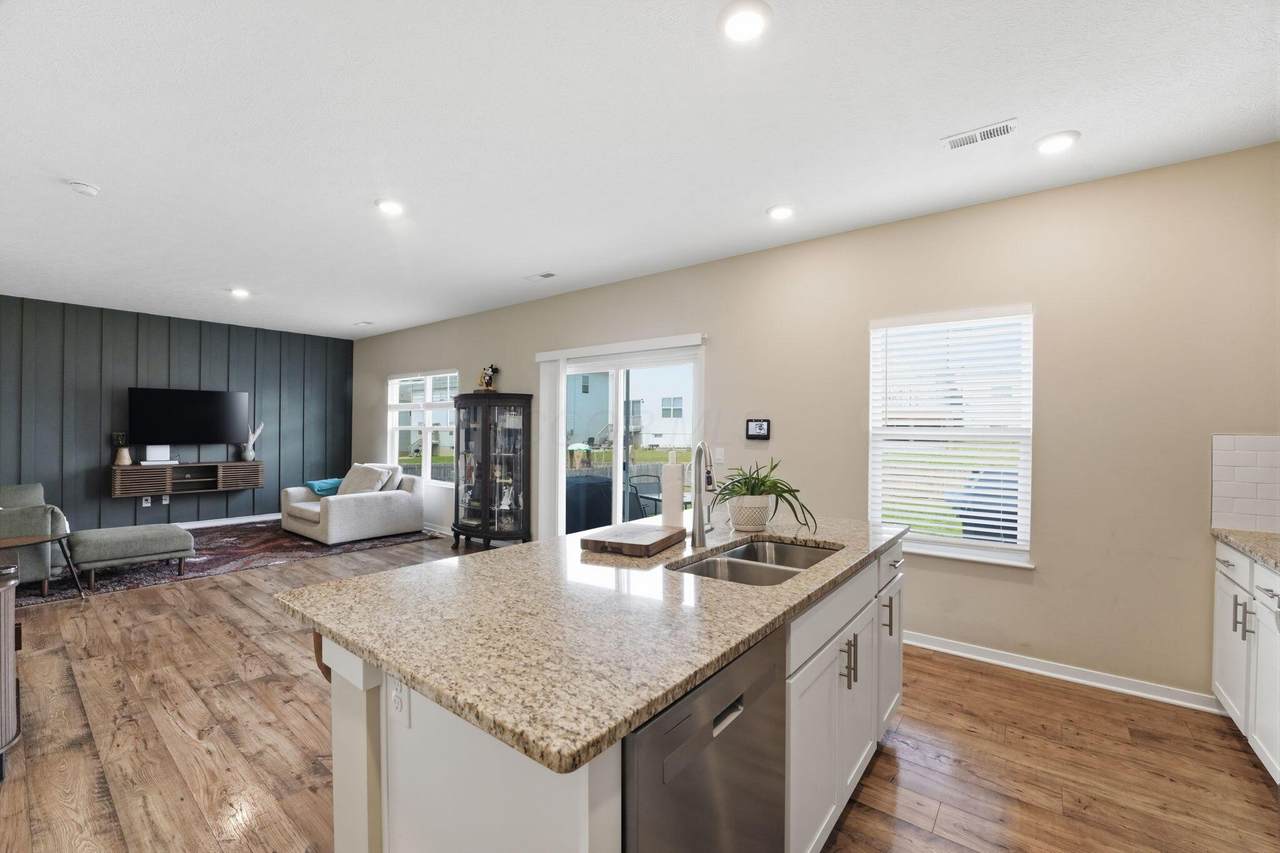 234 Sandburg Drive - Photo 1