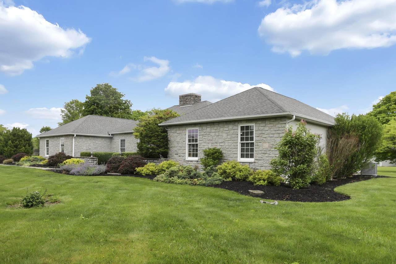 3588 Thornhill Lane - Photo 1