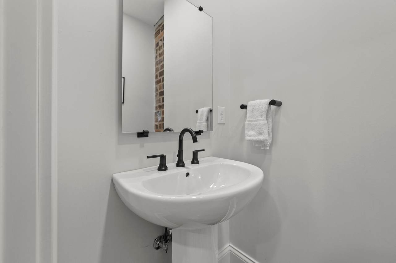 https://bt-photos.global.ssl.fastly.net/columbus/1280_boomver_2_226025459-2.jpg