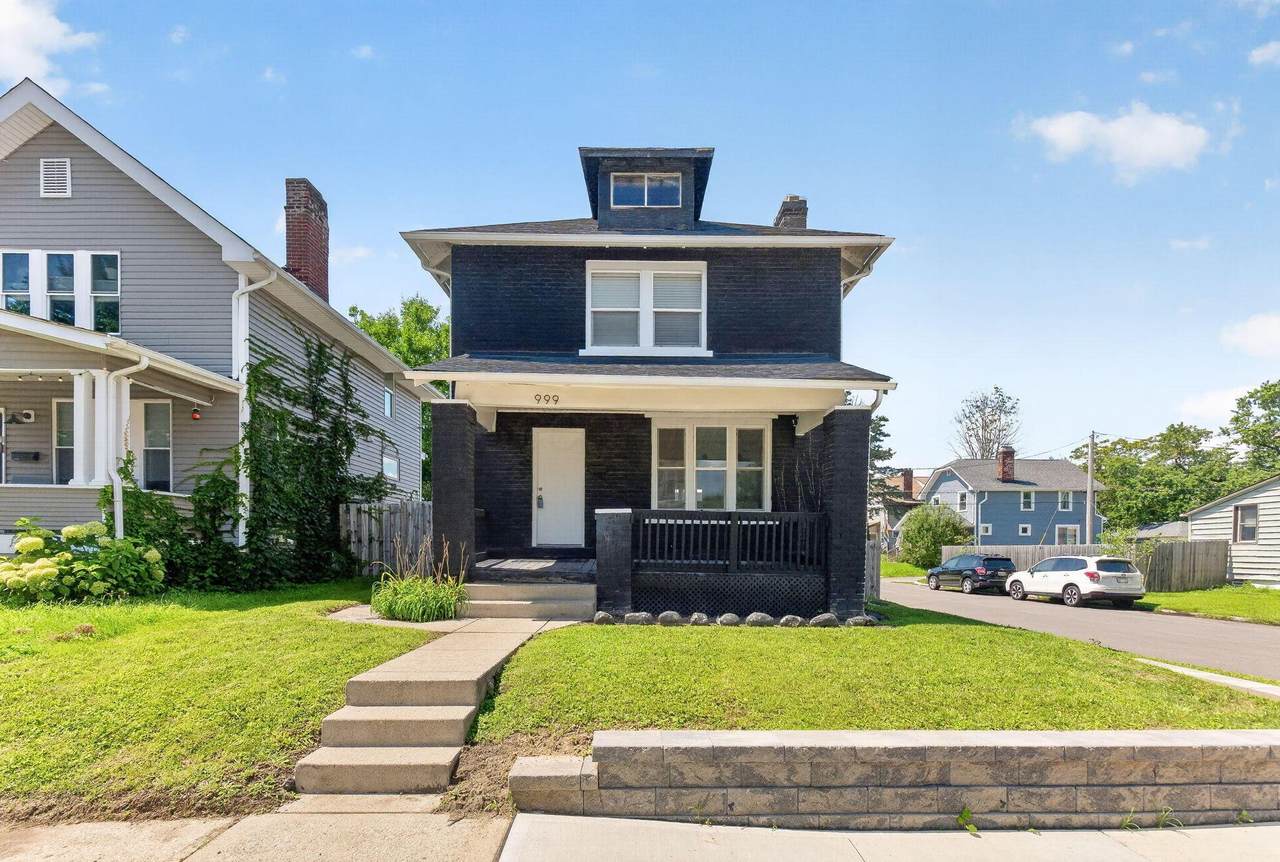 999 22nd Street - Photo 1