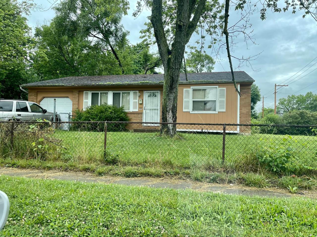 3092 Bexvie Avenue - Photo 1