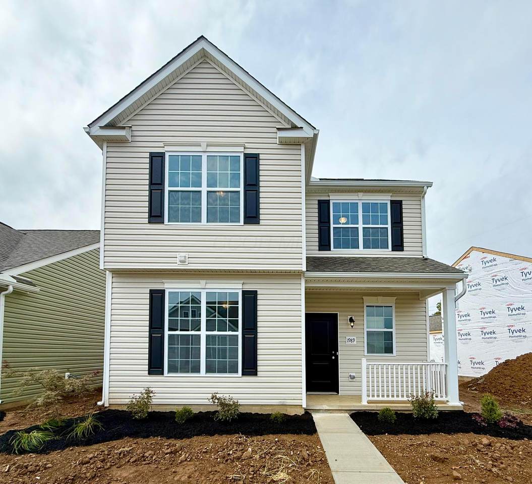 1989 Iselin Street - Photo 1