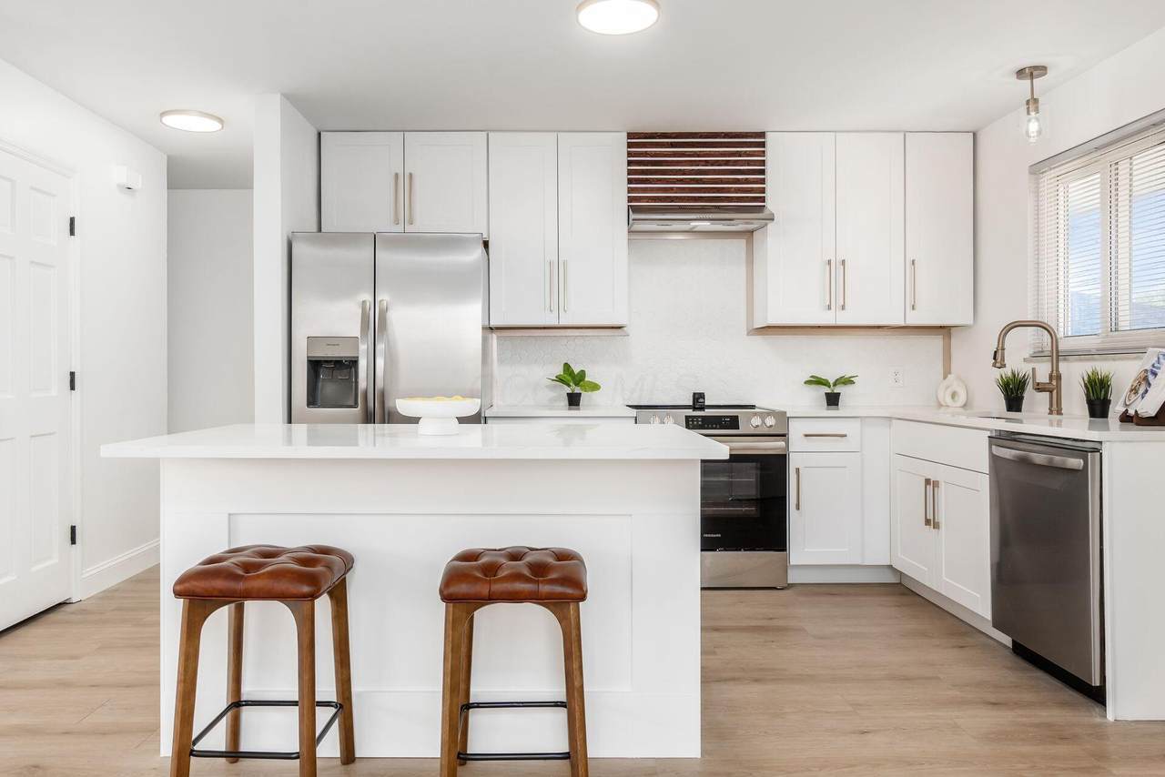 1116 Bellflower Avenue - Photo 1