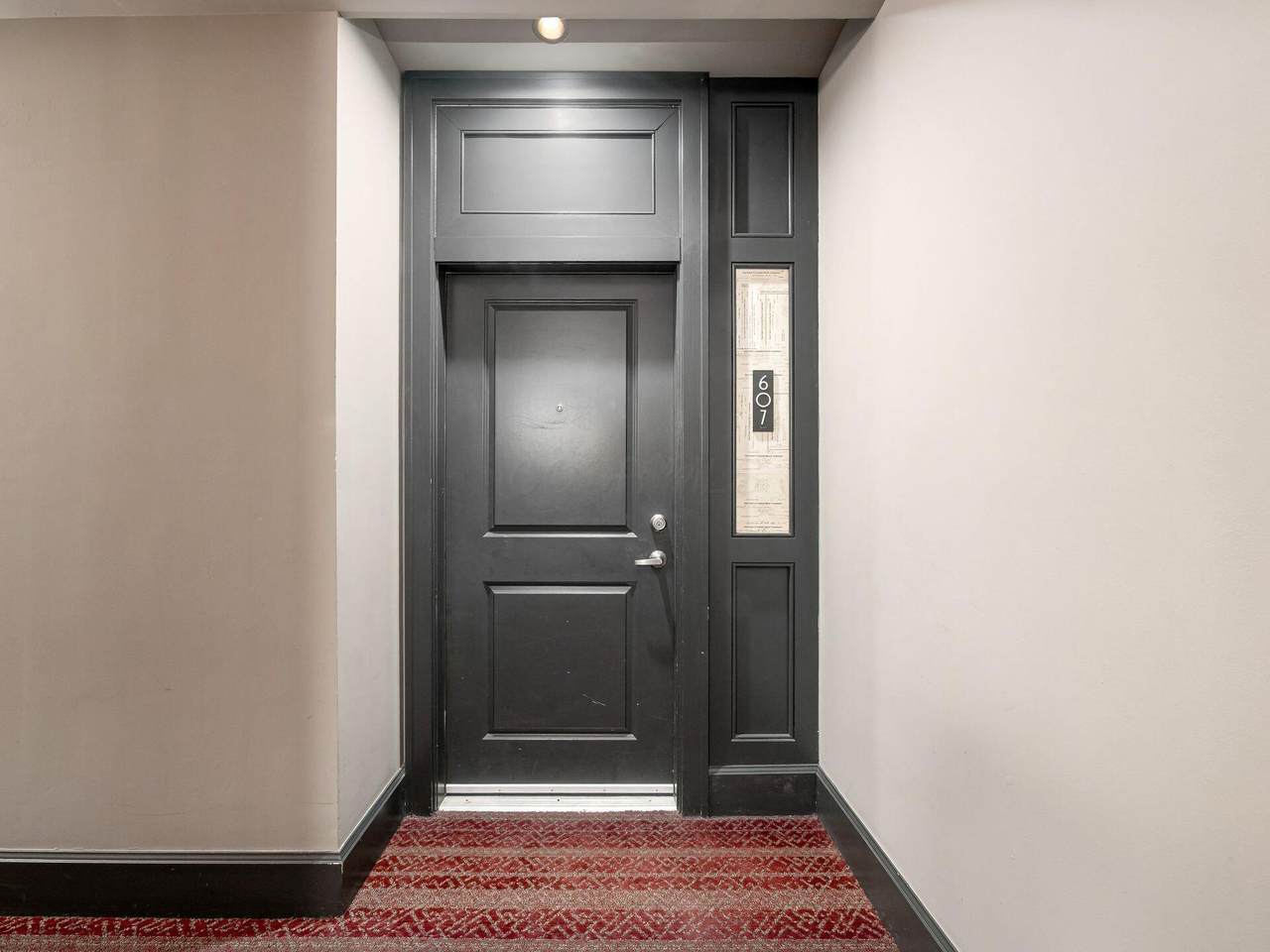 51-607 High Street - Photo 1