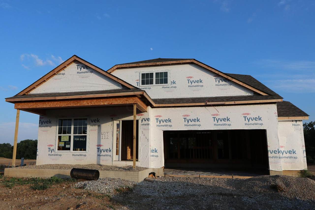 1065 Quarry Oaks Drive - Photo 1