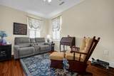 6718 Lakeview Circle - Photo 13