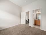 995 Wall Street - Photo 25