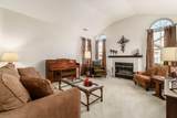6730 Lakeview Circle - Photo 9