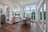 1526 Villa Way - Photo 18