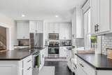 1140 Summit Street - Photo 14