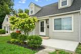 905 Kinnear Road - Photo 2