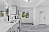 1091 Rosewood Avenue - Photo 3