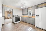 147 Roosevelt Avenue - Photo 8