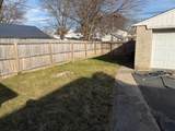 624 Wrexham Avenue - Photo 3