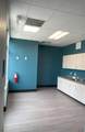 572-576-576 Metro Place - Photo 10