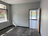 572-576-576 Metro Place - Photo 17