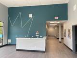 572-576-576 Metro Place - Photo 4
