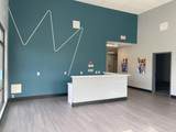 572-576-576 Metro Place - Photo 5